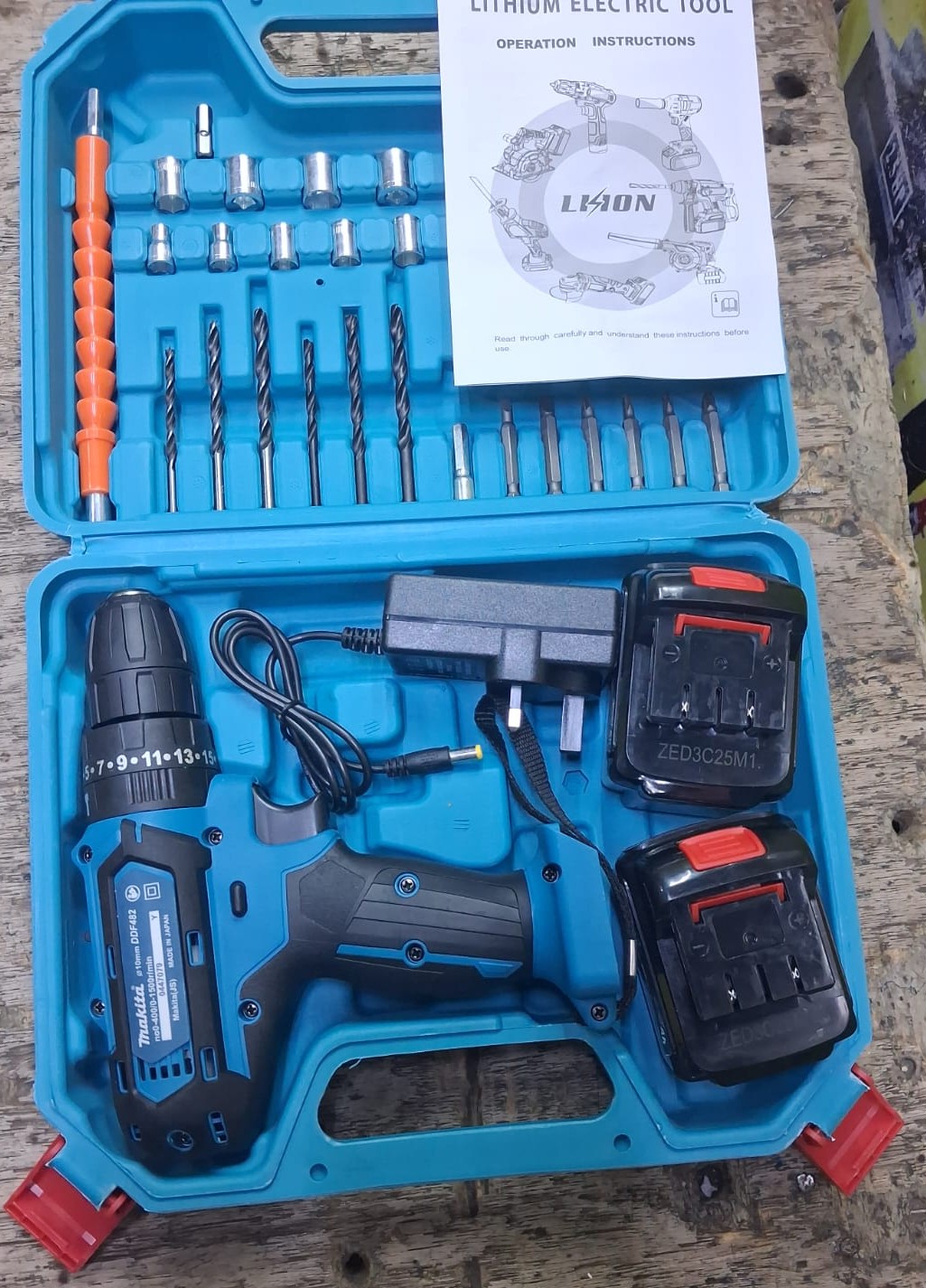 Makita 21V Cordless Drill Set