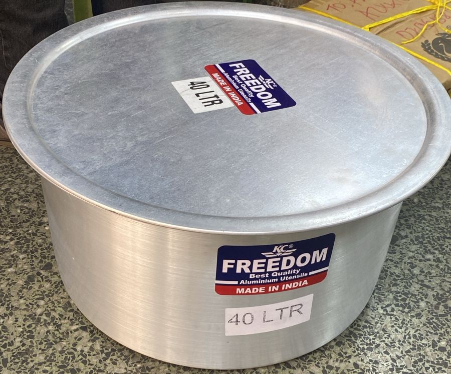 Heavy gauge stainless sufurias