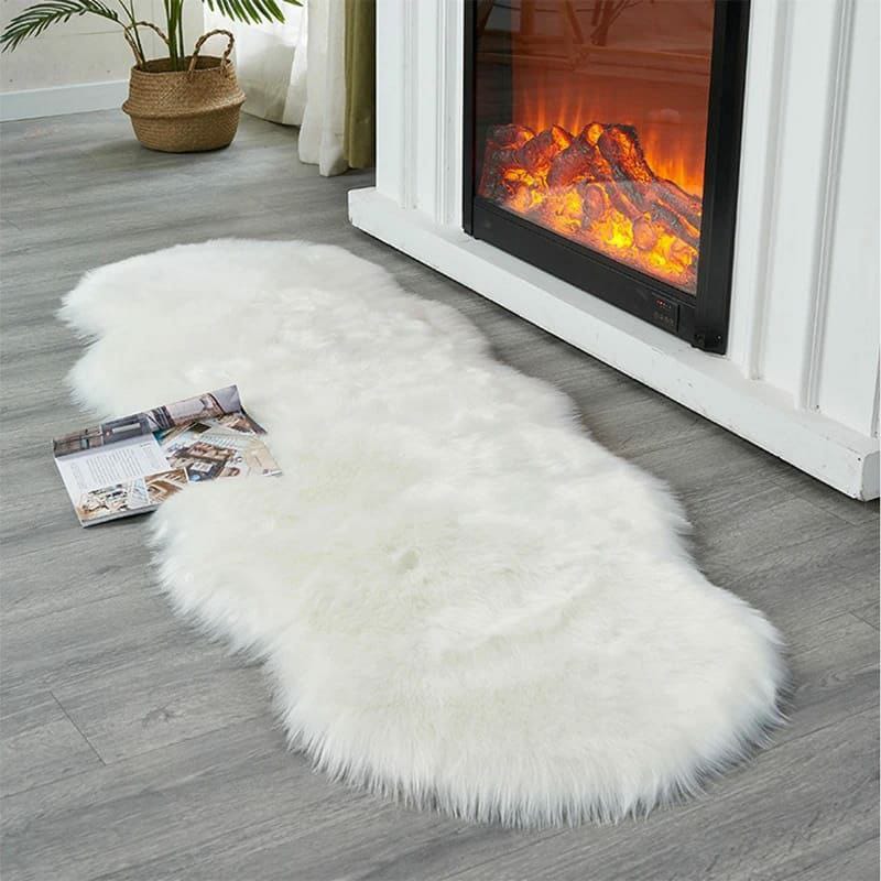 Faux fur indoor rug