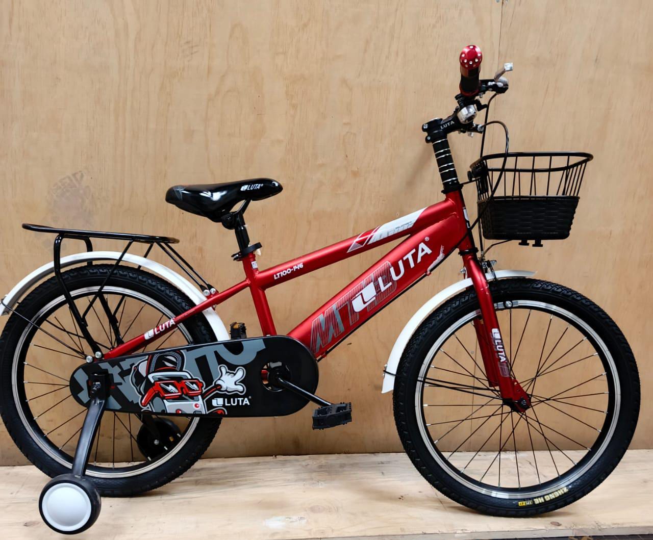 Luta  with back seat  Size 16