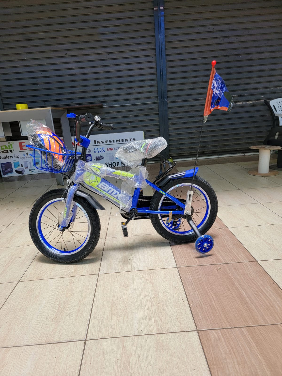 BMX size 16 Kids Bike with Flag & Helmet