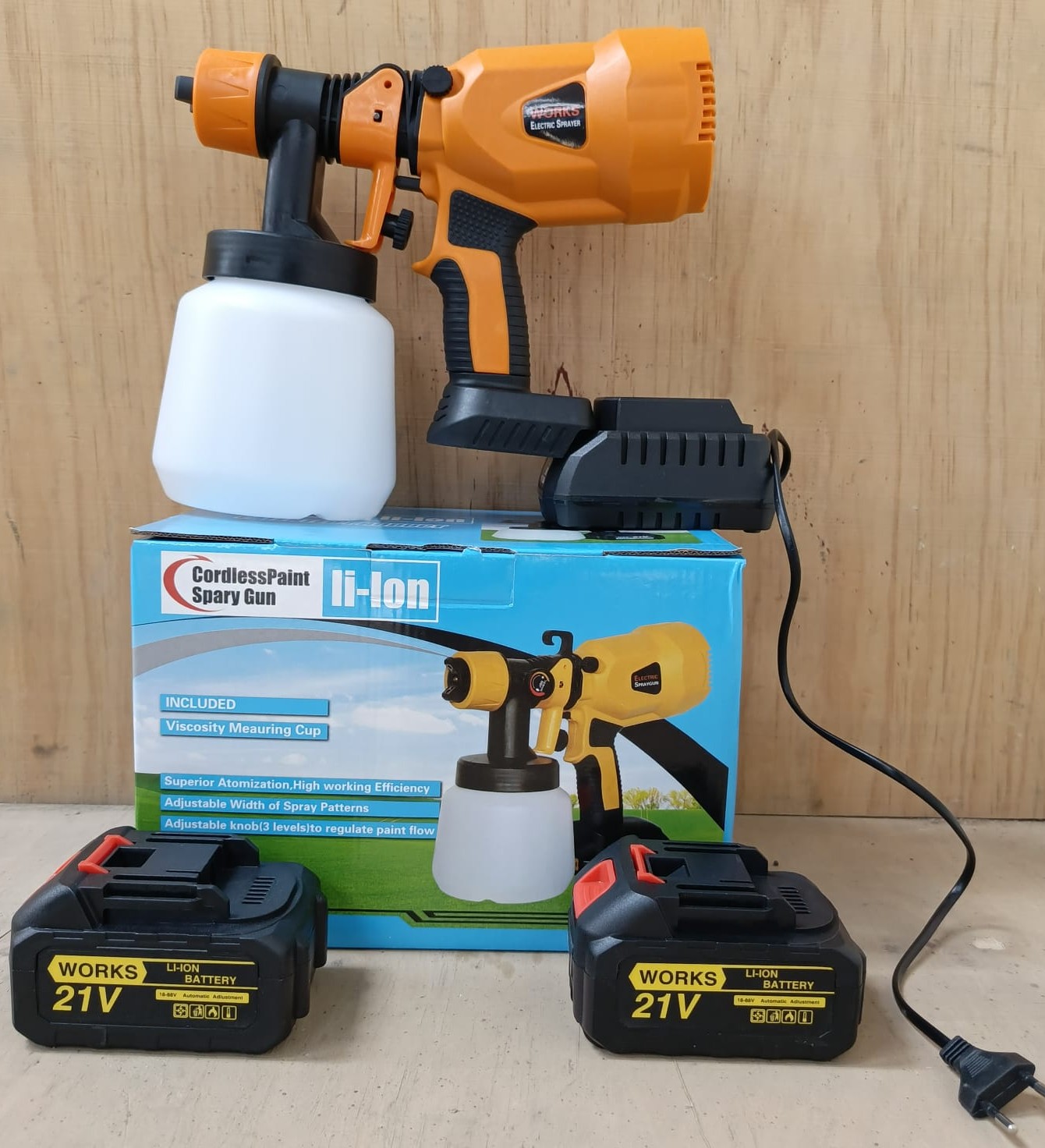 Cordless spray gun