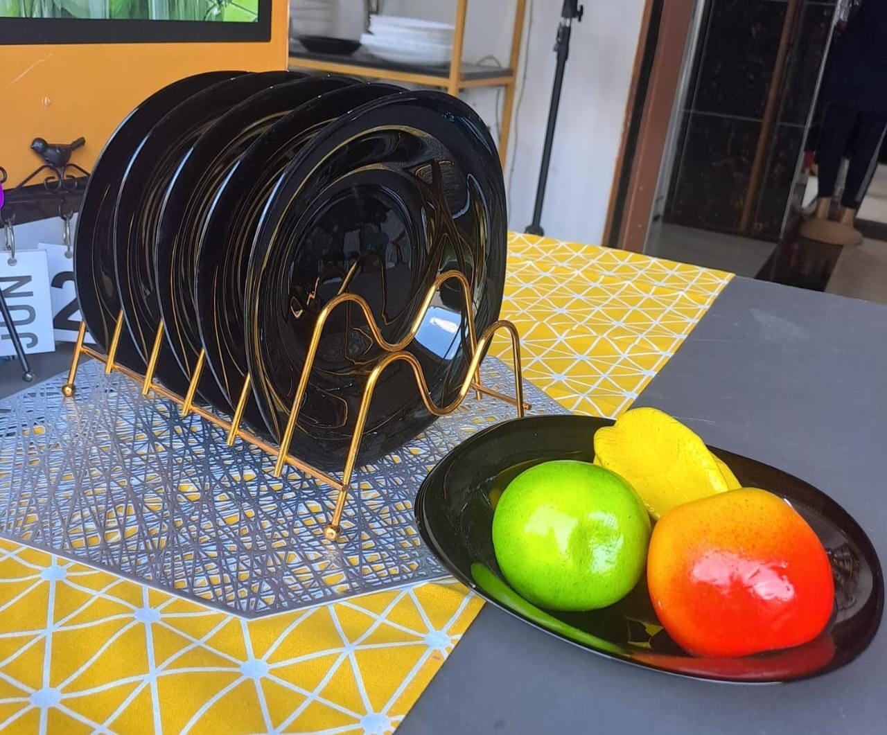 Luminarc Carine Black 11" Plates – Set of 6