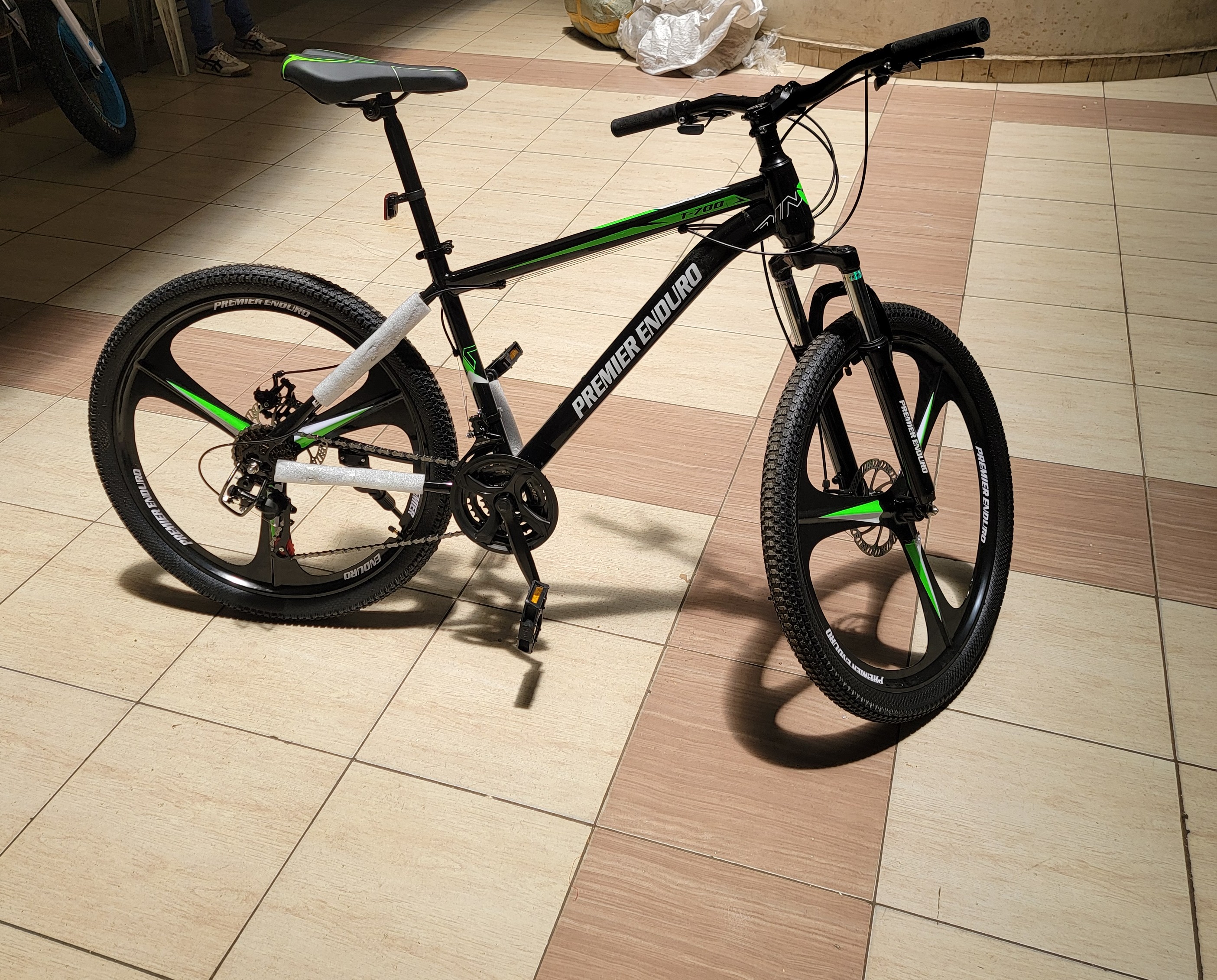 Premier Enduro 26 Inch Mountain Bike Black Green Chrome Wheels