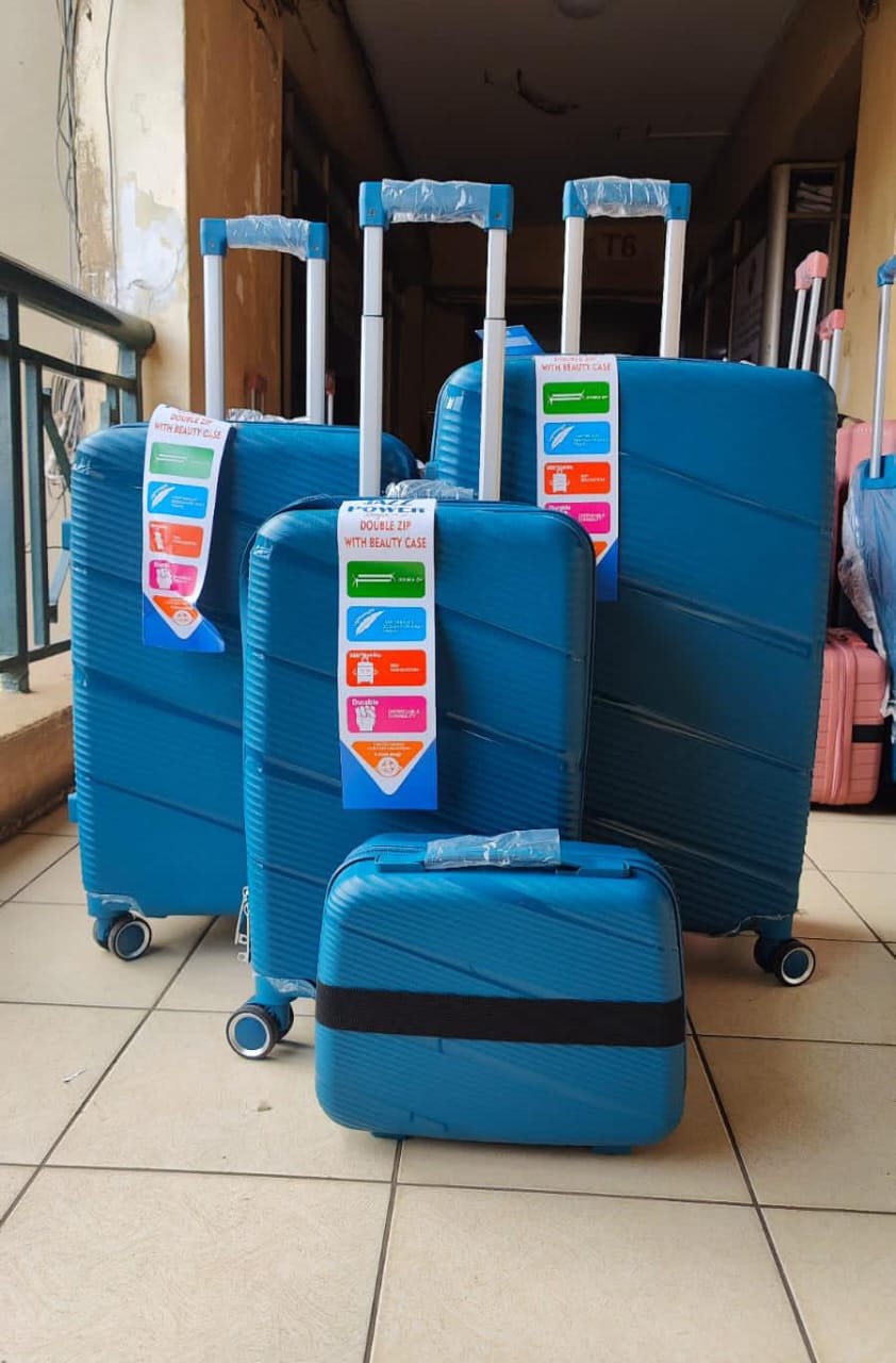 4 in 1 Luxurious unbreakable Suitcase