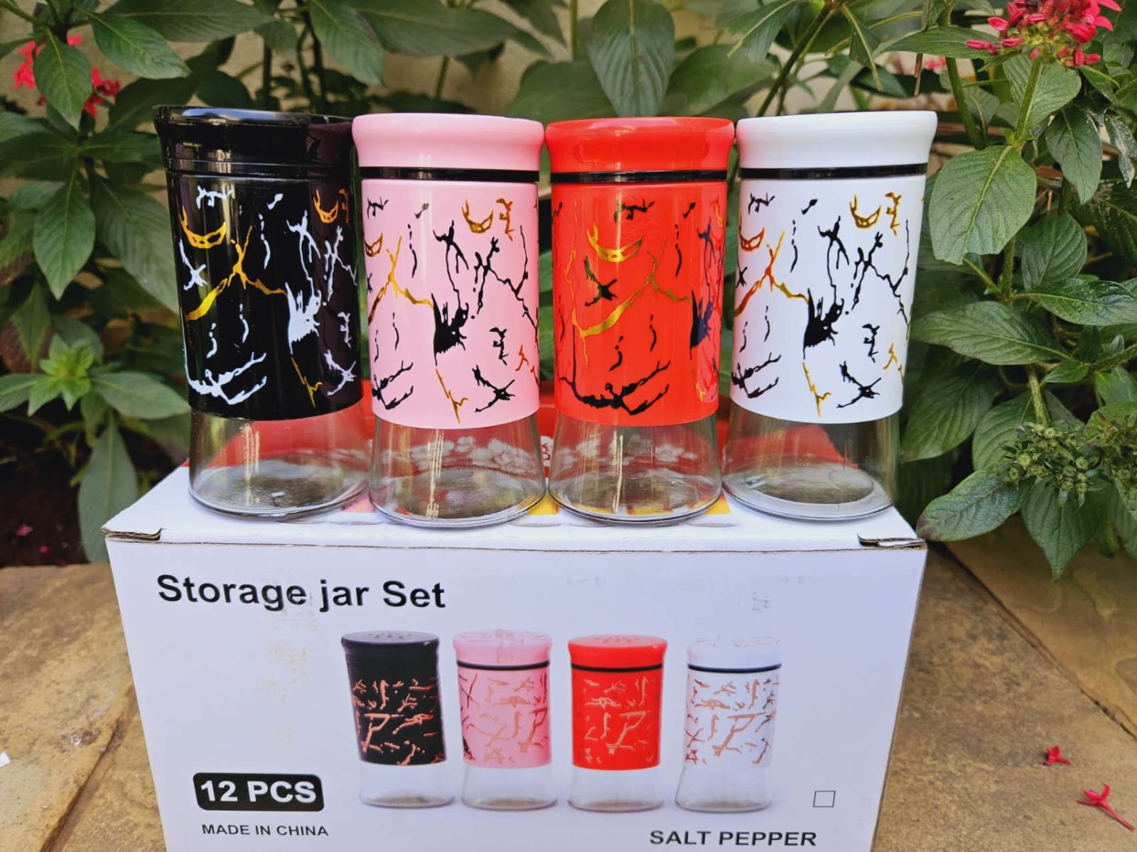 Good quality salt shaker in stock