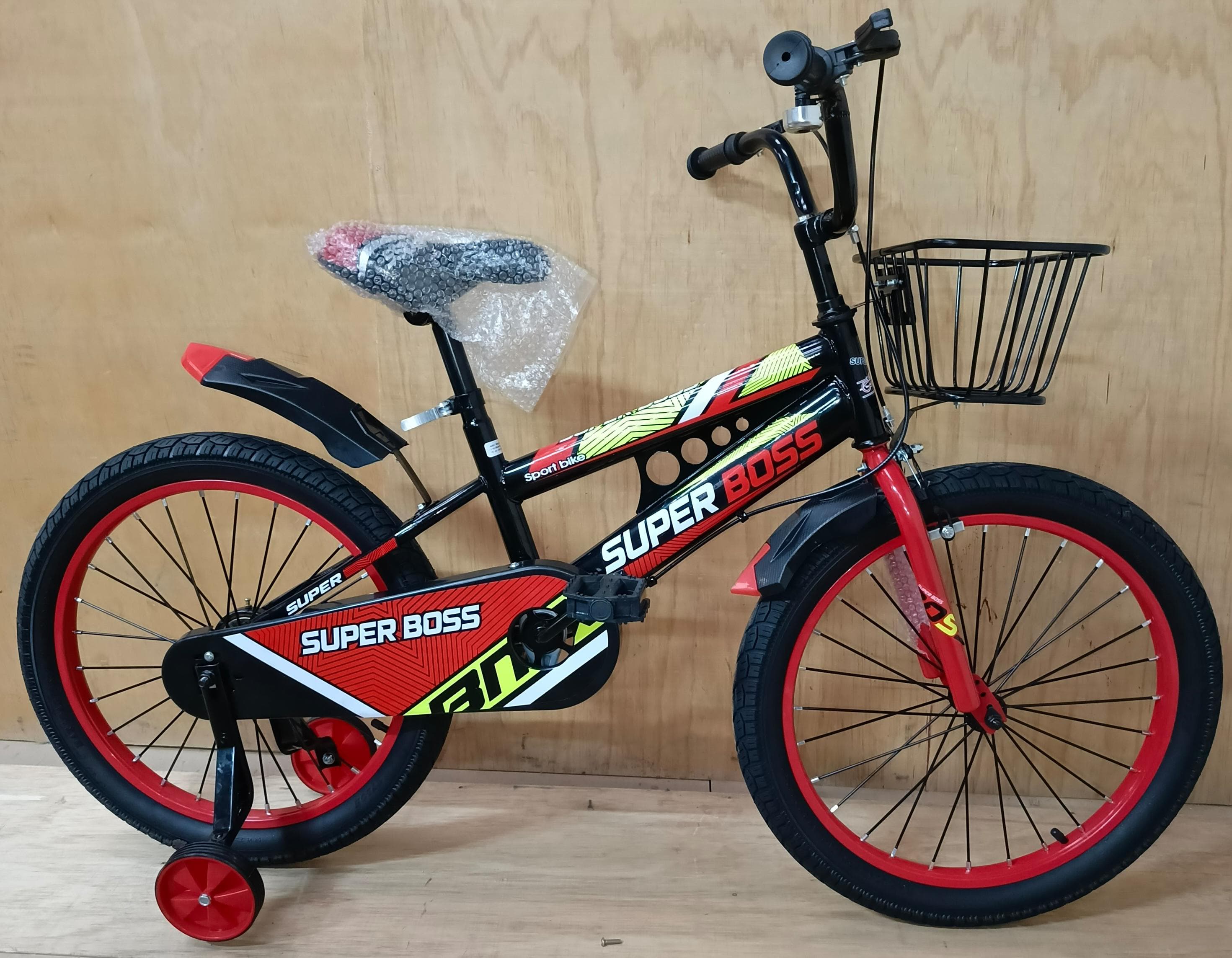 Superboss size 16 unflowered